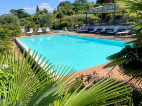 Spoleto Poolside - apt sleeps 4 on beautiful campus - 1 km max Spoleto central Spoleto